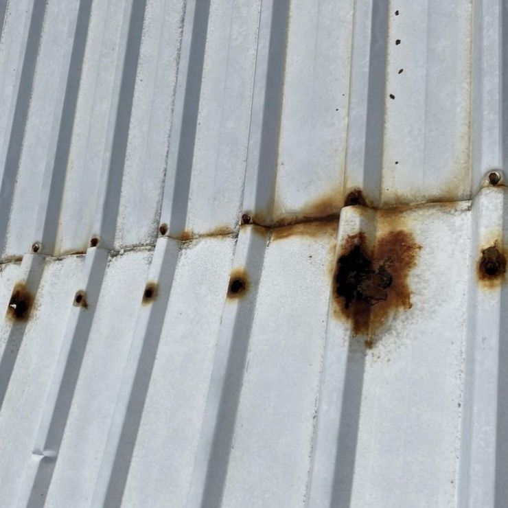 maintenance façade toiture bardage fixation rouille étanchéité